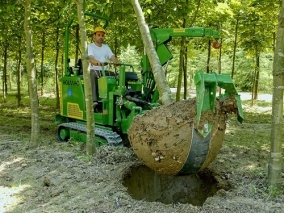 Машина для выкопки деревьев Тридиггер Holmac HZC 29<br>
